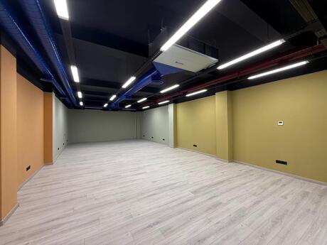 1 otaqlı ofis - Nəsimi r. - 100 m²
