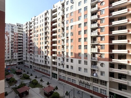 3 otaqlı mənzil, 107 m², 8 Noyabr: 379 000 ₼ 3
