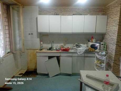 3 otaqlı köhnə tikili - 28 May m. - 90 m²