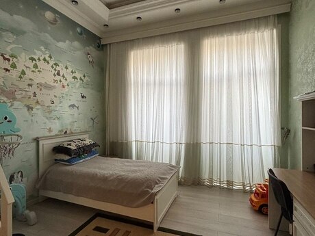 3 otaqlı köhnə tikili - 28 May m. - 120 m²