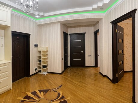 3-room apartment, 120 m², Azadlıq Prospekti: 350 000 ₼ 3