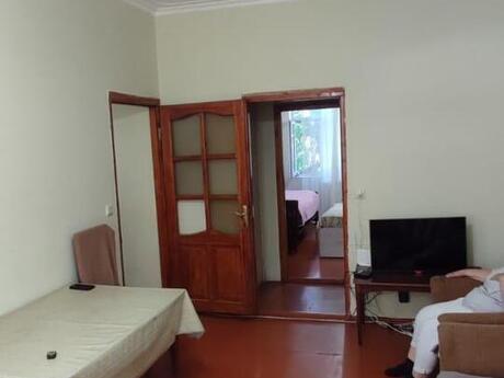2 otaqlı köhnə tikili - Memar Əcəmi m. - 60 m²