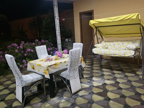 3 otaqlı həyət evi/bağ evi - Qəbələ - 90 m²