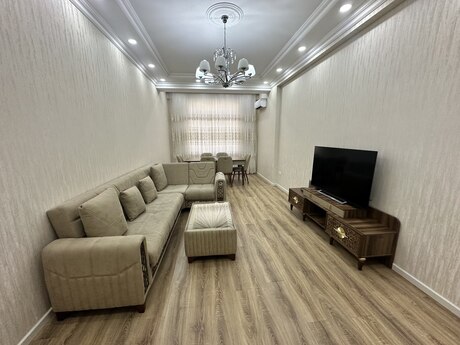 Elan №6272011 - Bakı, 8 Noyabr m., 3 otaqlı, 130 m², 7/15 mərtəbə