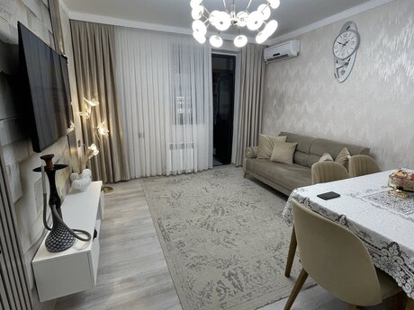 Bakıxanovda 4 otaqlı köhnə tikili mənzil satılır, 60 m², 155 000 AZN, şəkil 2 / 12