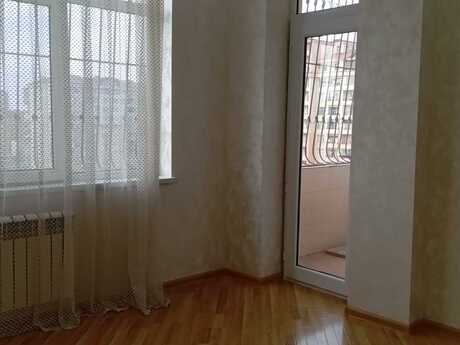 3-комнатная квартира, 92 м², 20 Yanvar: 274 500 ₼ 4