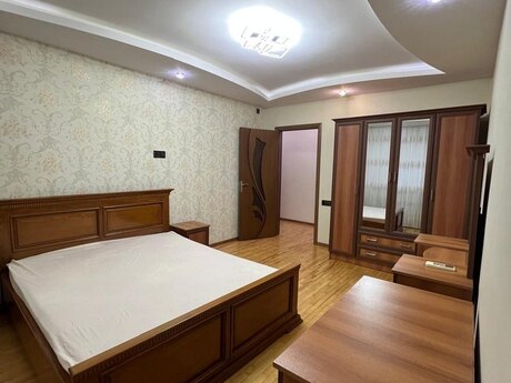 Kirayə 3 otaqlı mənzil, 80 m², Şah İsmayıl Xətai: 900 ₼/ay 5
