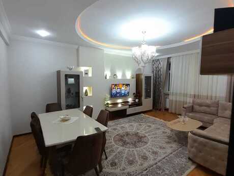 3 otaqlı mənzil, 120 m², İnşaatçılar: 305 000 ₼ 2
