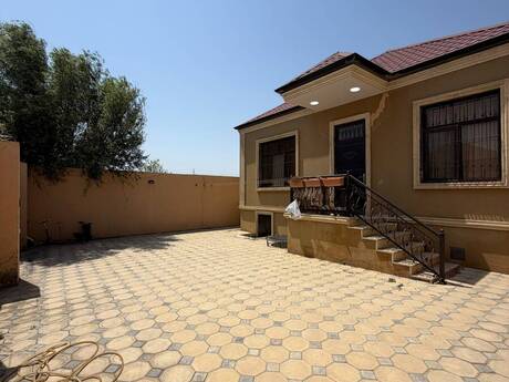 3 otaqlı həyət evi/bağ evi - Suraxanı r. - 110 m²