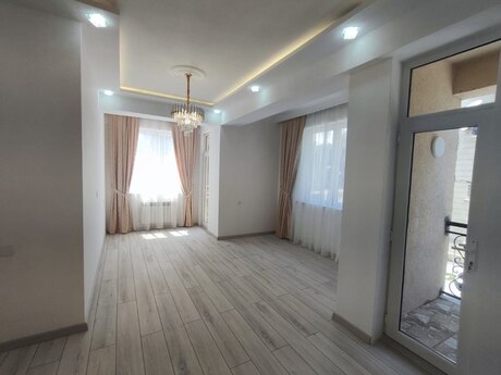 2-комн. · 73 m² · 2/4 этаж, Əhmədli