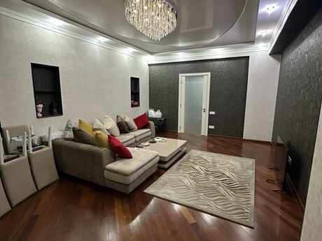 Kirayə 4 otaqlı mənzil, 135 m², Nəriman Nərimanov: 1 700 ₼/ay 2