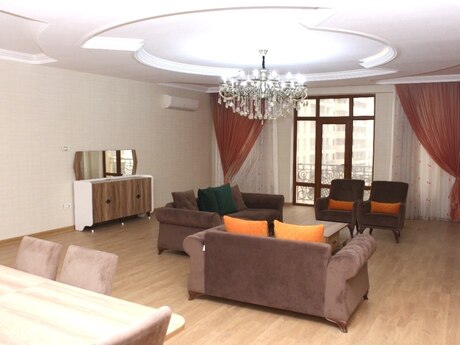 4-room apartment, 225 m², 28 May: 1 100 000 ₼ 2