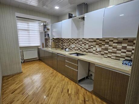 Объявление №6295101 - Баку, пос. Ясамал, 3-комн., 90 м², 5/5 этаж