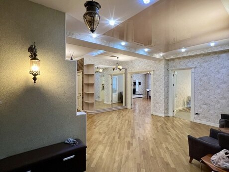 3 otaqlı mənzil, 170 m², 28 May: 480 000 ₼ 4