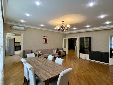 3 otaqlı mənzil, 170 m², 28 May: 480 000 ₼ 3