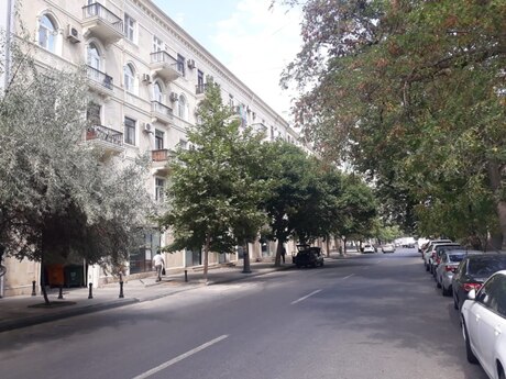 Объявление №6295132 - Баку, м. Сахил, 4-комн., 120 м², 2/3 этаж