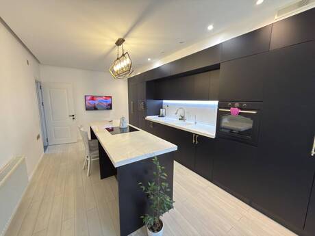 5 otaqlı həyət evi/bağ evi - Sumqayıt - 170 m²