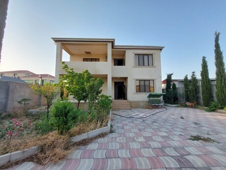5 otaqlı həyət evi/bağ evi - Hövsan q. - 182 m²