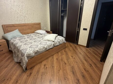 4 otaqlı mənzil, 160 m², Səbail: 355 000 ₼ 2