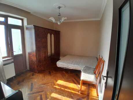 2 otaqlı köhnə tikili - İnşaatçılar m. - 51 m²