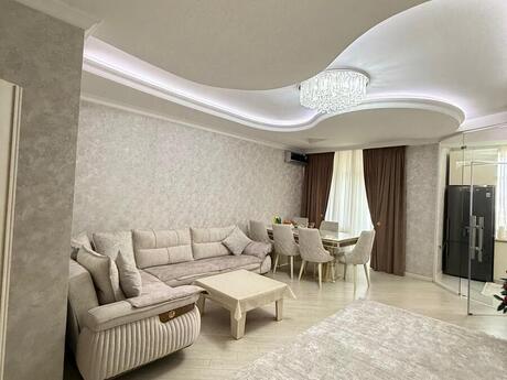 Elan №6295338 - Bakı, 8-ci mikrorayon q., 3 otaqlı, 100 m², 17/18 mərtəbə
