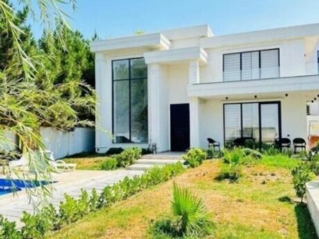 5 otaqlı həyət evi/bağ evi - Şüvəlan q. - 215 m²
