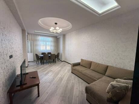 Elan №6295395 - Bakı, İnşaatçılar m., 3 otaqlı, 90 m², 10/17 mərtəbə
