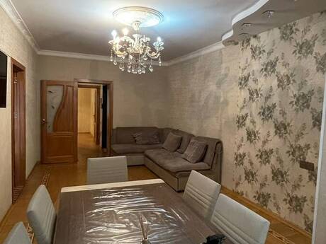 Elan №6296144 - Bakı, 28 May m., 2 otaqlı, 55 m², 5/5 mərtəbə