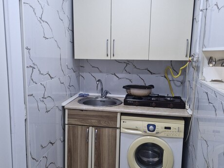 2 otaqlı həyət evi/bağ evi - Bakıxanov q. - 45 m²