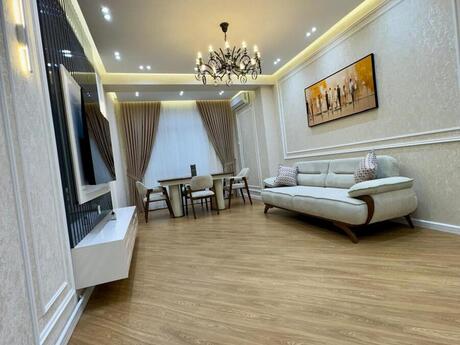 2-комн. новостройка - Бинагадинский р. - 70 м²