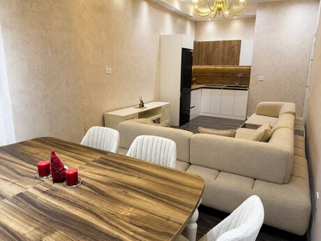 2 otaqlı yeni tikili - 28 May m. - 68 m²