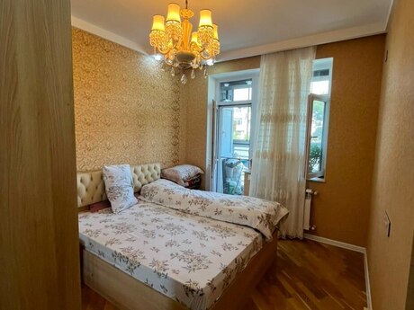 3 otaqlı mənzil, 90 m², 20 Yanvar: 260 000 ₼ 5