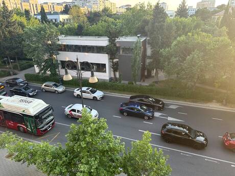 3 otaqlı köhnə tikili - Gənclik m. - 60 m²