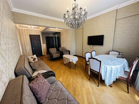 3 otaqlı mənzil, 95 m², Nəsimi: 375 000 ₼ 2
