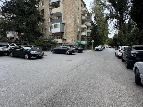 3 otaqlı köhnə tikili - Nizami m. - 80 m²