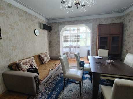 3 otaqlı köhnə tikili - 28 May m. - 70 m²