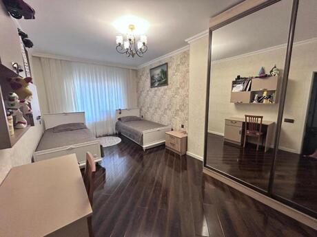 Elan №6295884 - Bakı, Elmlər Akademiyası m., 2 otaqlı, 80 m², 2/18 mərtəbə