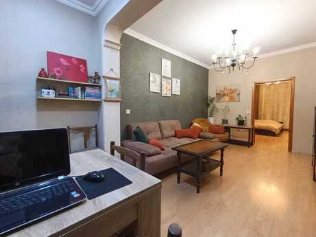 Elan №6295886 - Bakı, Memar Əcəmi m., 2 otaqlı, 55 m², 5/5 mərtəbə