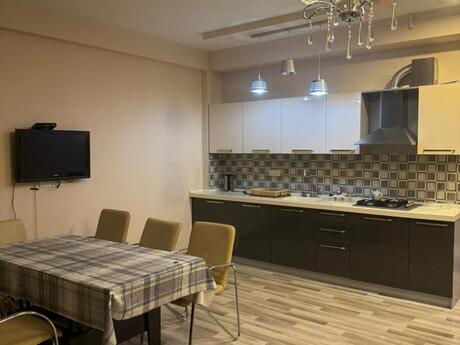 Elan №6296019 - Bakı, Elmlər Akademiyası m., 2 otaqlı, 100 m², 17/19 mərtəbə