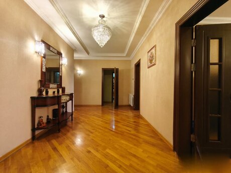 4 otaqlı mənzil, 170 m², 28 May: 505 000 ₼ 3