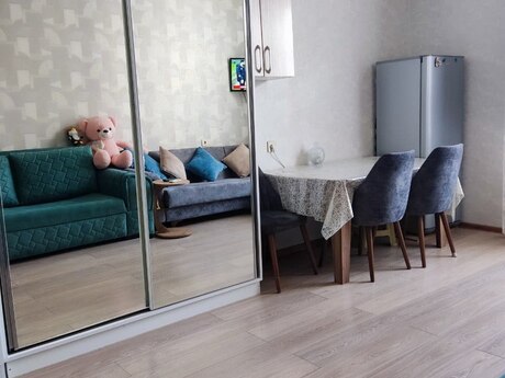 1-комн. вторичка - м. Элмляр Академиясы - 27 м²