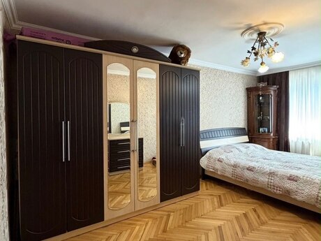 Elan №6296209 - Bakı, Neftçilər m., 3 otaqlı, 70 m², 4/5 mərtəbə