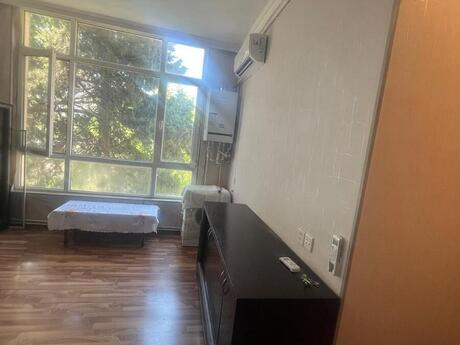 3 otaqlı köhnə tikili - 28 May m. - 90 m²