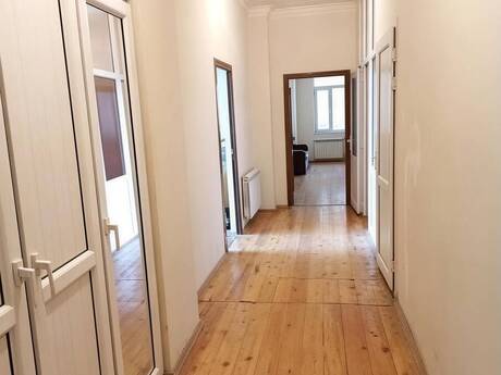 Elan №6295640 - Bakı, Elmlər Akademiyası m., 2 otaqlı, 80 m², 4/18 mərtəbə