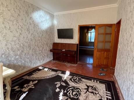 2 otaqlı köhnə tikili - Memar Əcəmi m. - 70 m²