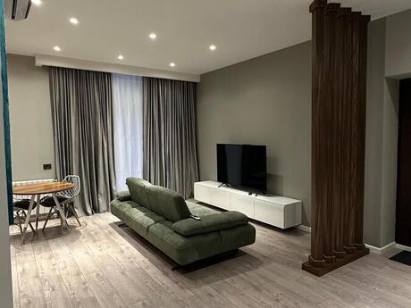 3-комн. · 104 m² · 2/7 этаж, Ağ şəhər