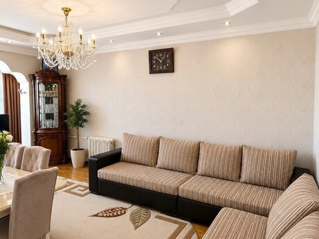 3 otaqlı köhnə tikili - Köhnə Günəşli q. - 90 m²