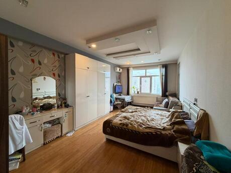 3 otaqlı mənzil, 130 m², 20 Yanvar: 326 500 ₼ 3