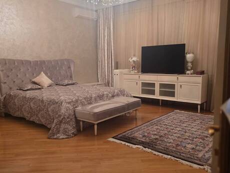 Объявление №6296803 - Баку, м. 8 ноября, 4-комн., 220 м², 9/15 этаж
