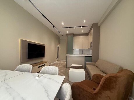 Elan №6296795 - Bakı, Elmlər Akademiyası m., 2 otaqlı, 70 m², 3/17 mərtəbə